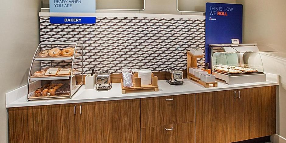 Express&suites - - Millennium, An Ihg 3* Palm Desert